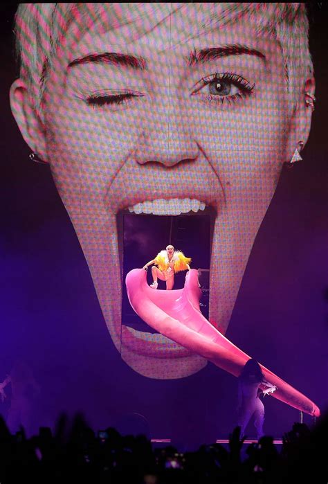 miley cyrus tour